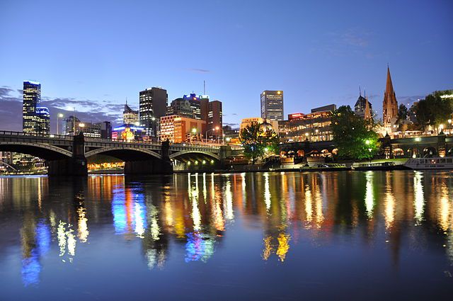 640px-Princes_Bridge,_Flinder_Street_Station,_Federation_Square_and_St._Paul's_Cathedral_and_Melbourne_CBD_on_the_background_from_the_Yarra_river
