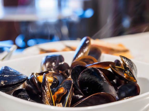 food and dining in spain