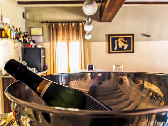 food and dining in spain