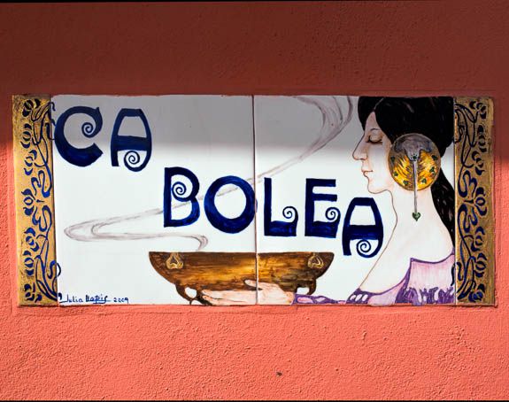 food and dining in spain