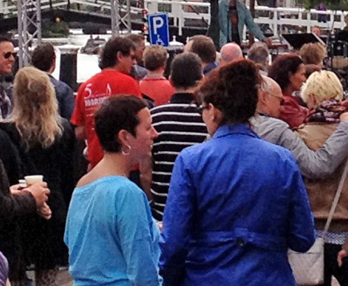Dutch women speaking in Leiden