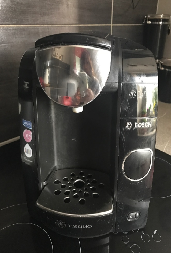 Vintage Buffet, Mezzanine bed and BOSCH Coffee machine for urgent sale