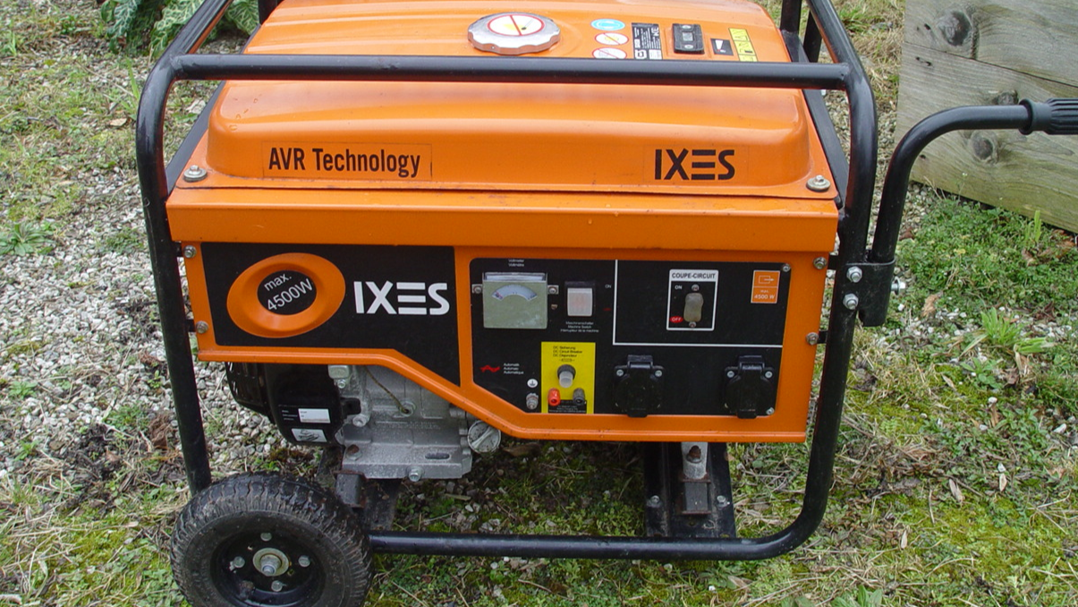 Generator, 4500W for sale. General Classifieds Brittany Angloinfo