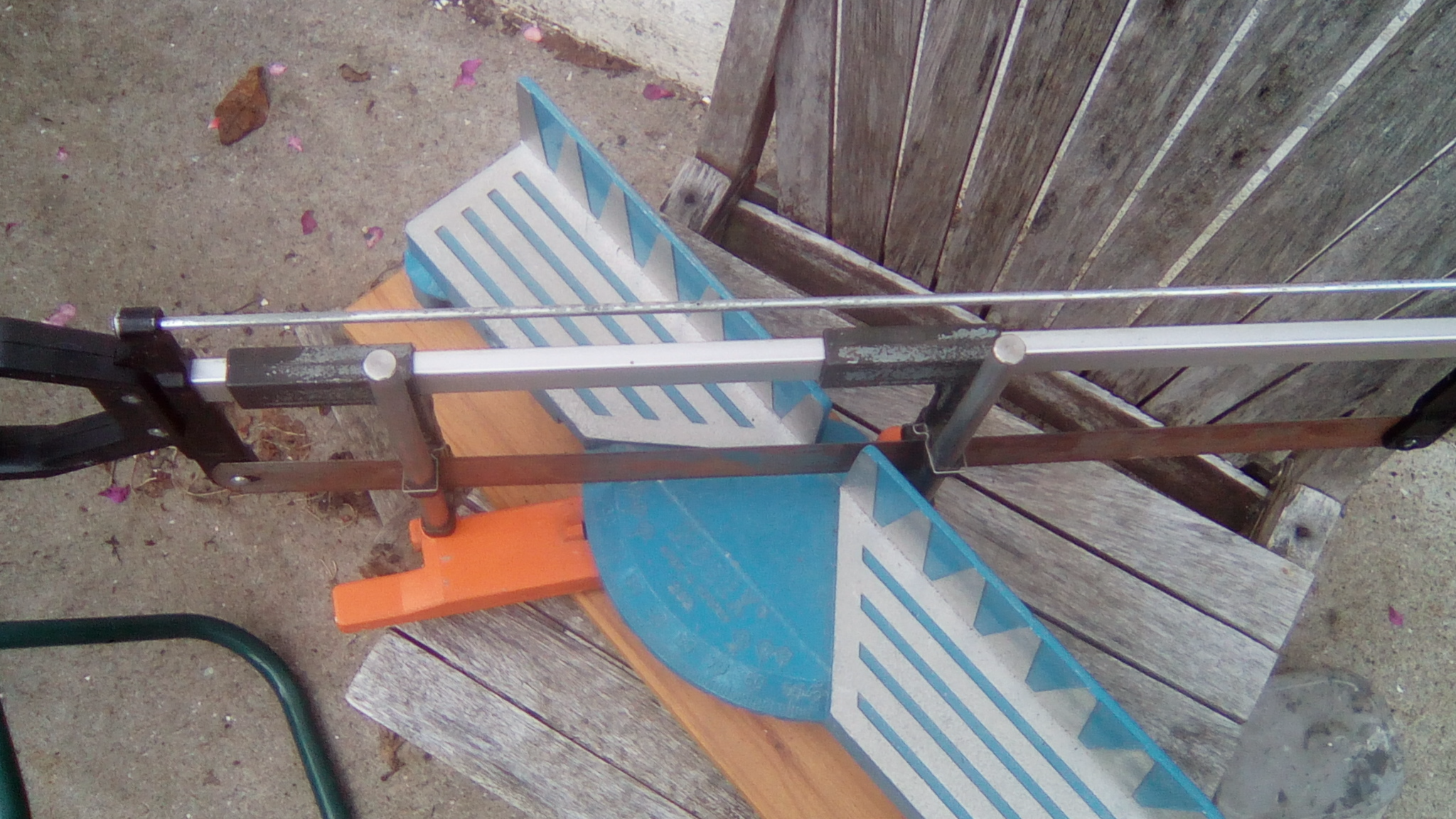 Wood trim saw General Classifieds Brittany Angloinfo